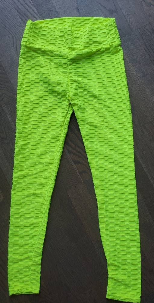 NEVER WORN 🍑 Flattering Gym Leggings